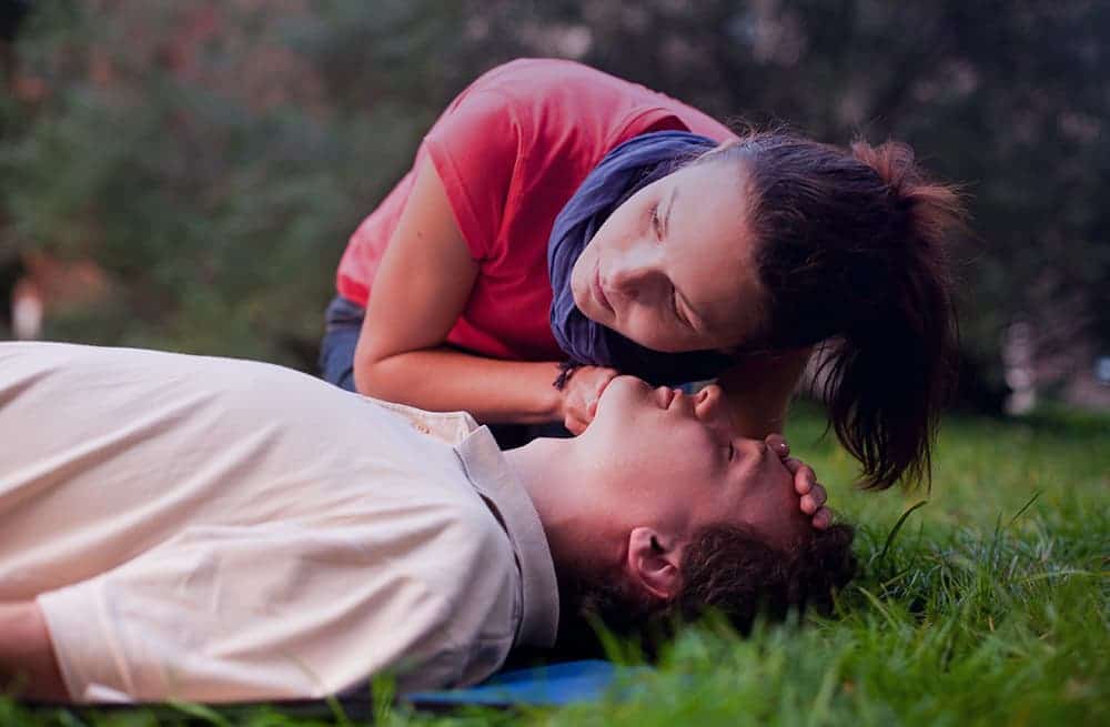 How to Provide First Aid for an Allergy Attack